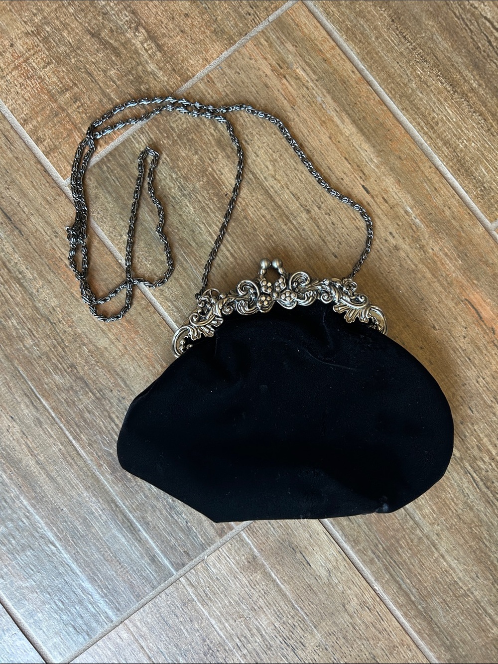 Hillard & Hanson Vintage-Inspired Black Evening Clutch with Ornate Silver Frame